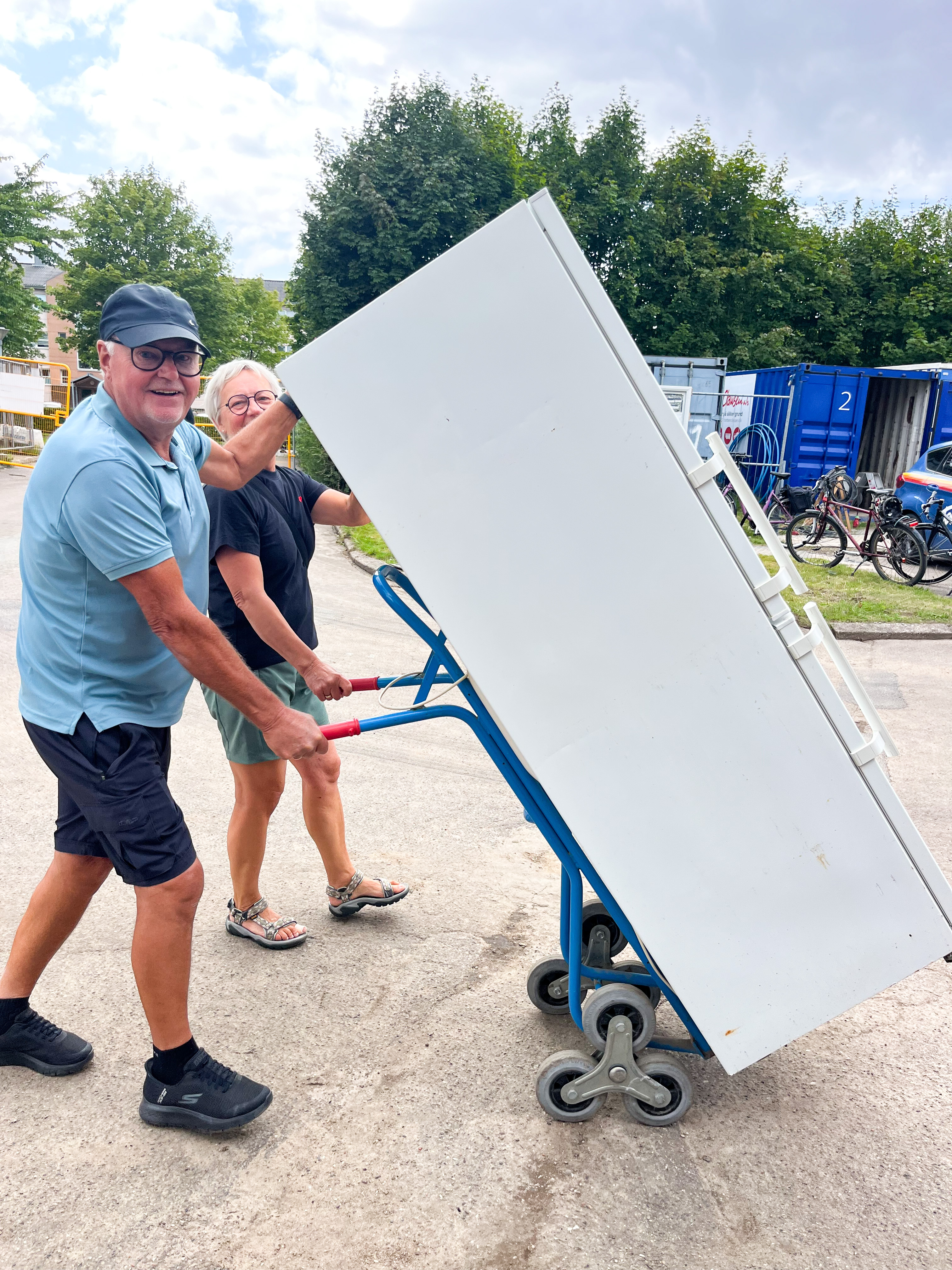 Nørager Event Par Med Køleskab 8096 Edited